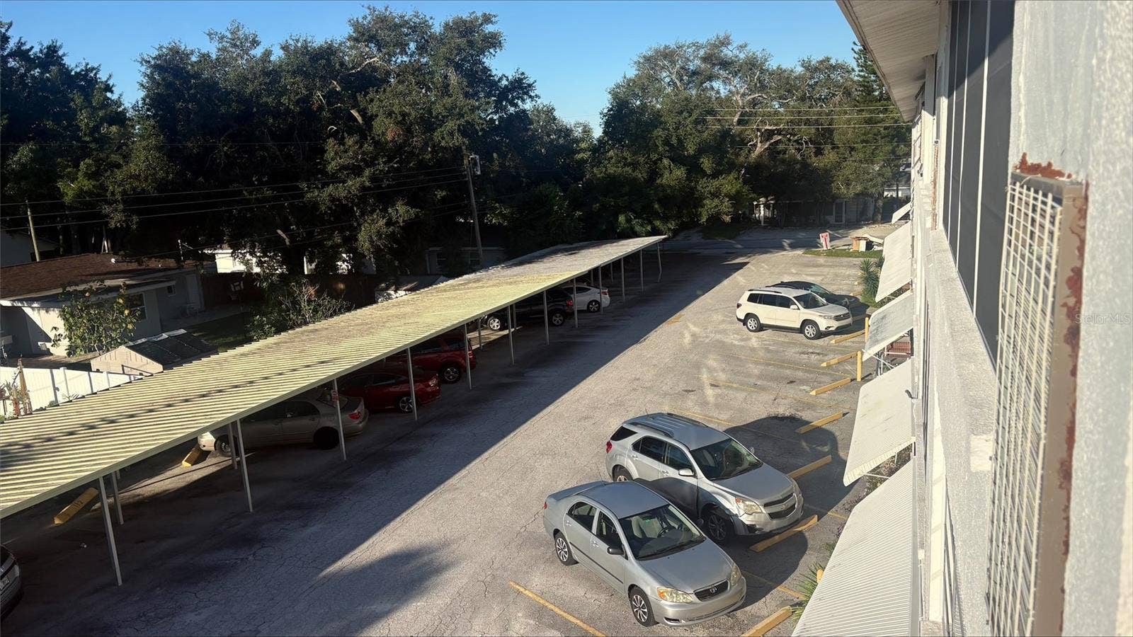 911 WASHINGTON AVENUE, #311, Largo, FL 33770 Parking
