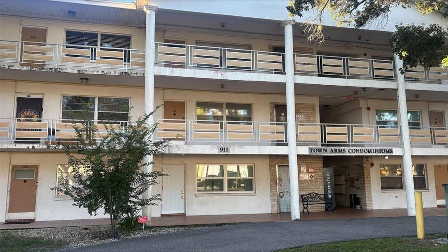 Property photo for 911 WASHINGTON AVENUE, #311, Largo, FL