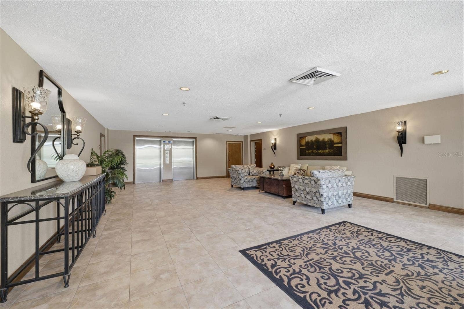 2333 FEATHER SOUND DRIVE, #A401, Clearwater, FL 33762 2333 FEATHER SOUND DRIVE, #A401, Clearwater, FL 33762