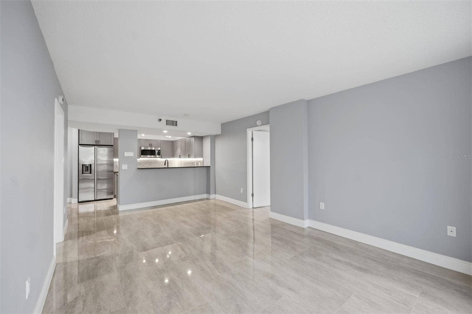 2333 FEATHER SOUND DRIVE, #A401, Clearwater, FL 33762 2333 FEATHER SOUND DRIVE, #A401, Clearwater, FL 33762