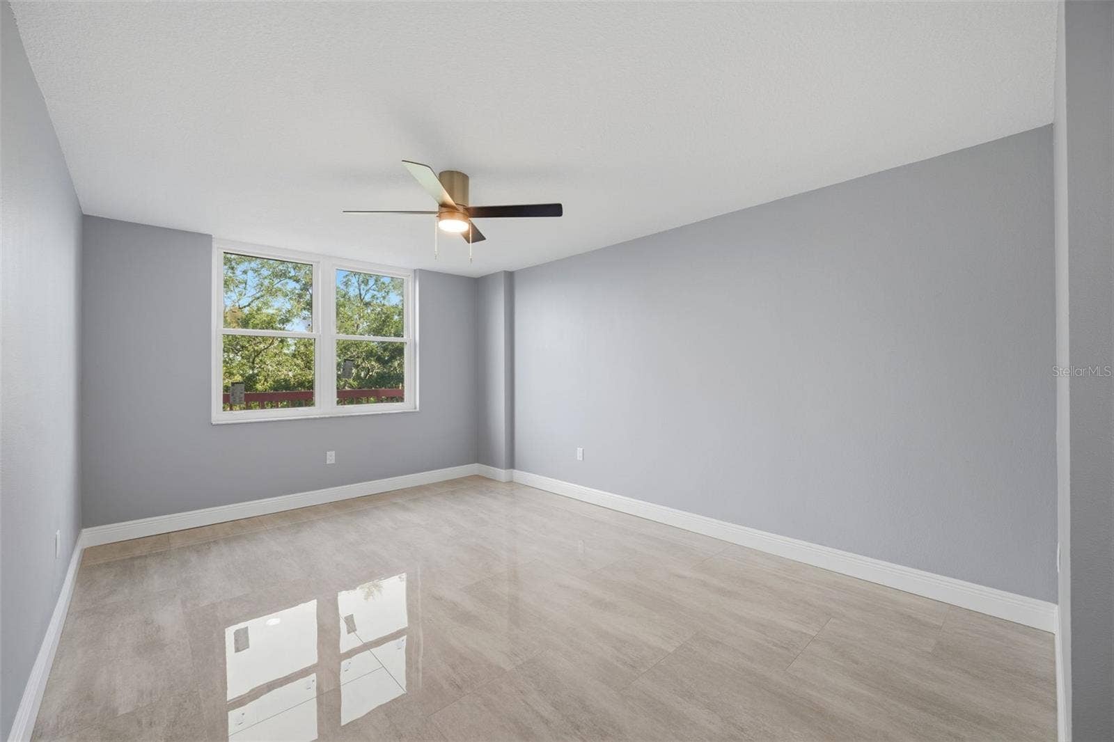 2333 FEATHER SOUND DRIVE, #A401, Clearwater, FL 33762 2333 FEATHER SOUND DRIVE, #A401, Clearwater, FL 33762