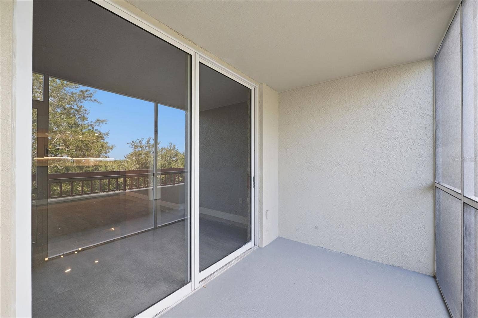 2333 FEATHER SOUND DRIVE, #A401, Clearwater, FL 33762 2333 FEATHER SOUND DRIVE, #A401, Clearwater, FL 33762