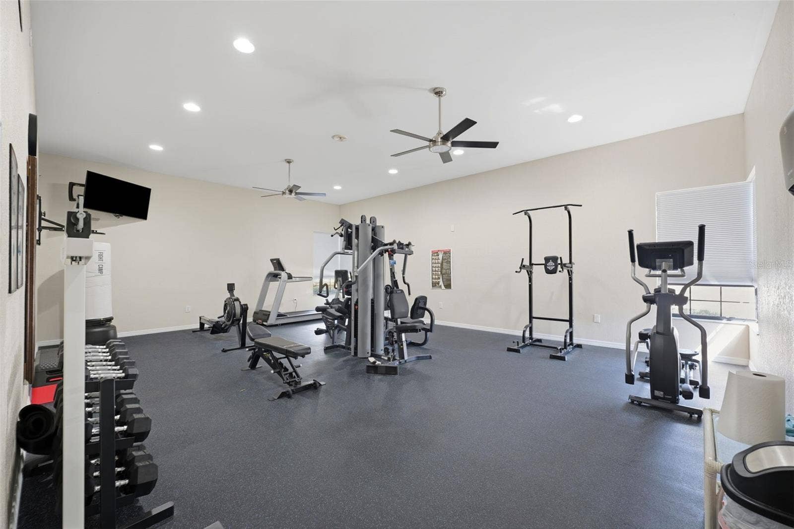 2333 FEATHER SOUND DRIVE, #A401, Clearwater, FL 33762 2333 FEATHER SOUND DRIVE, #A401, Clearwater, FL 33762