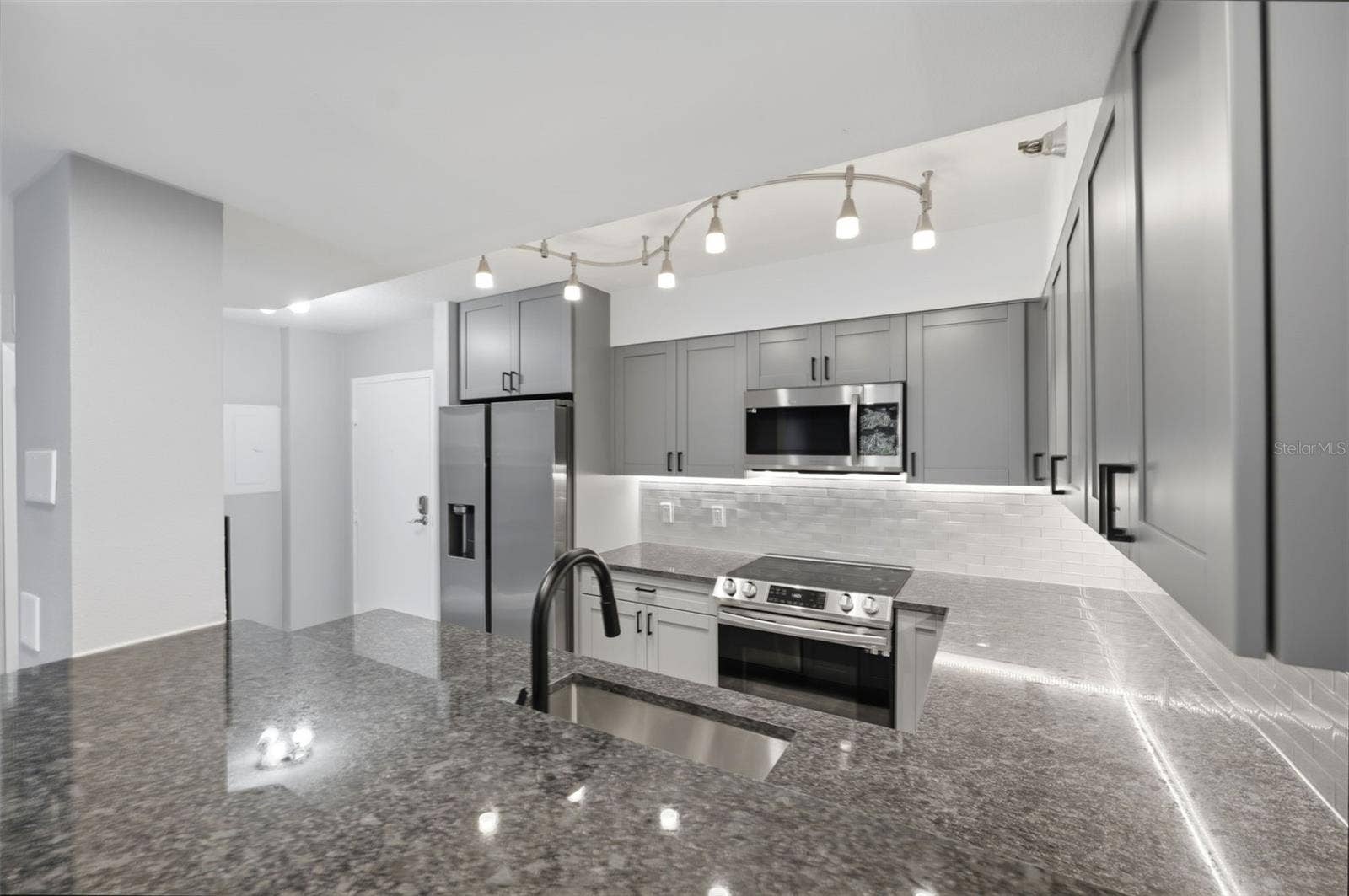 2333 FEATHER SOUND DRIVE, #A401, Clearwater, FL 33762 2333 FEATHER SOUND DRIVE, #A401, Clearwater, FL 33762