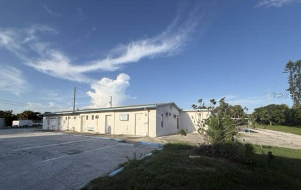 6241 SEMINOLE BOULEVARD, Seminole, FL 33772 6241 SEMINOLE BOULEVARD, Seminole, FL 33772