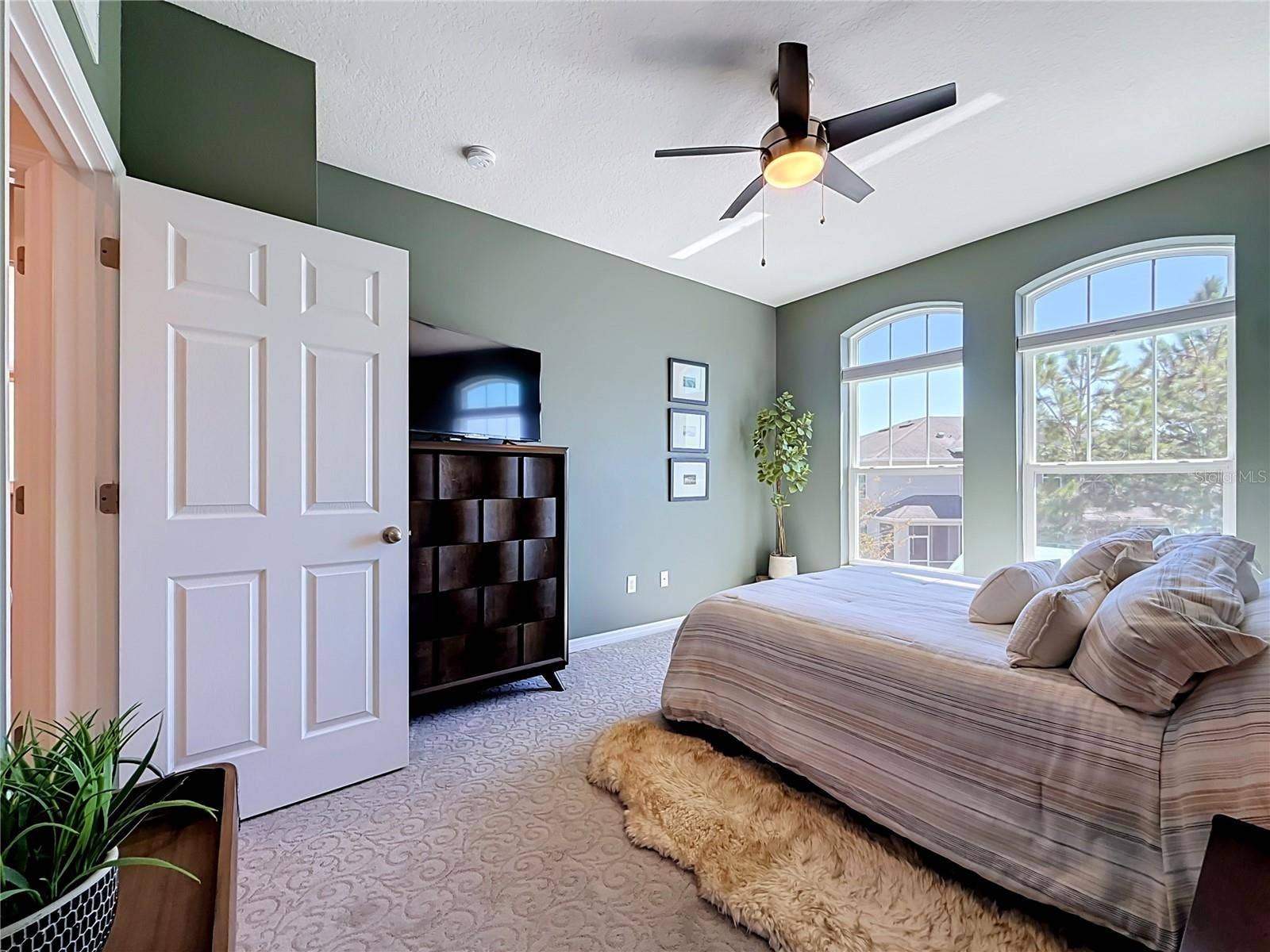 2270 MONTVIEW DRIVE, Clearwater, FL 33763 2nd Bedroom with beautiful pond view and walk-in closet