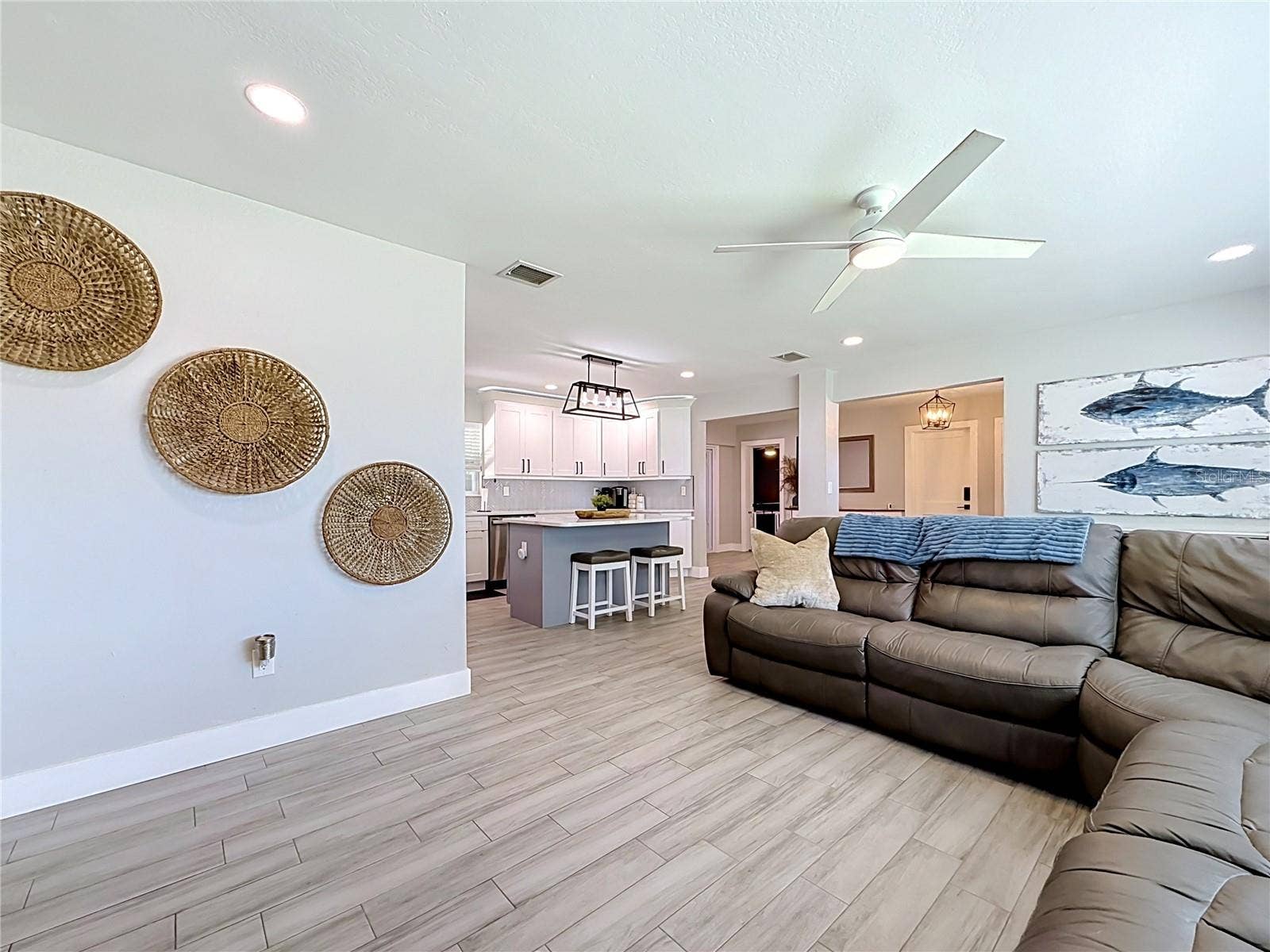 1509 BARBARA AVENUE, Clearwater, FL 33755 1509 BARBARA AVENUE, Clearwater, FL 33755