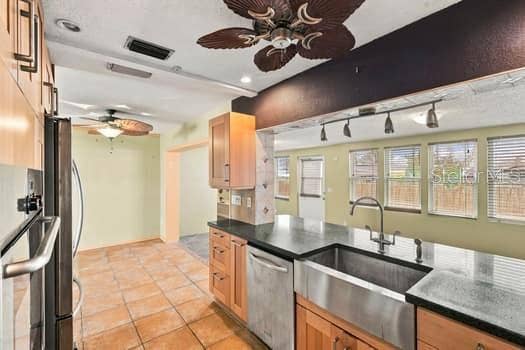 17 JEFF ROAD, Largo, FL 33774 17 JEFF ROAD, Largo, FL 33774