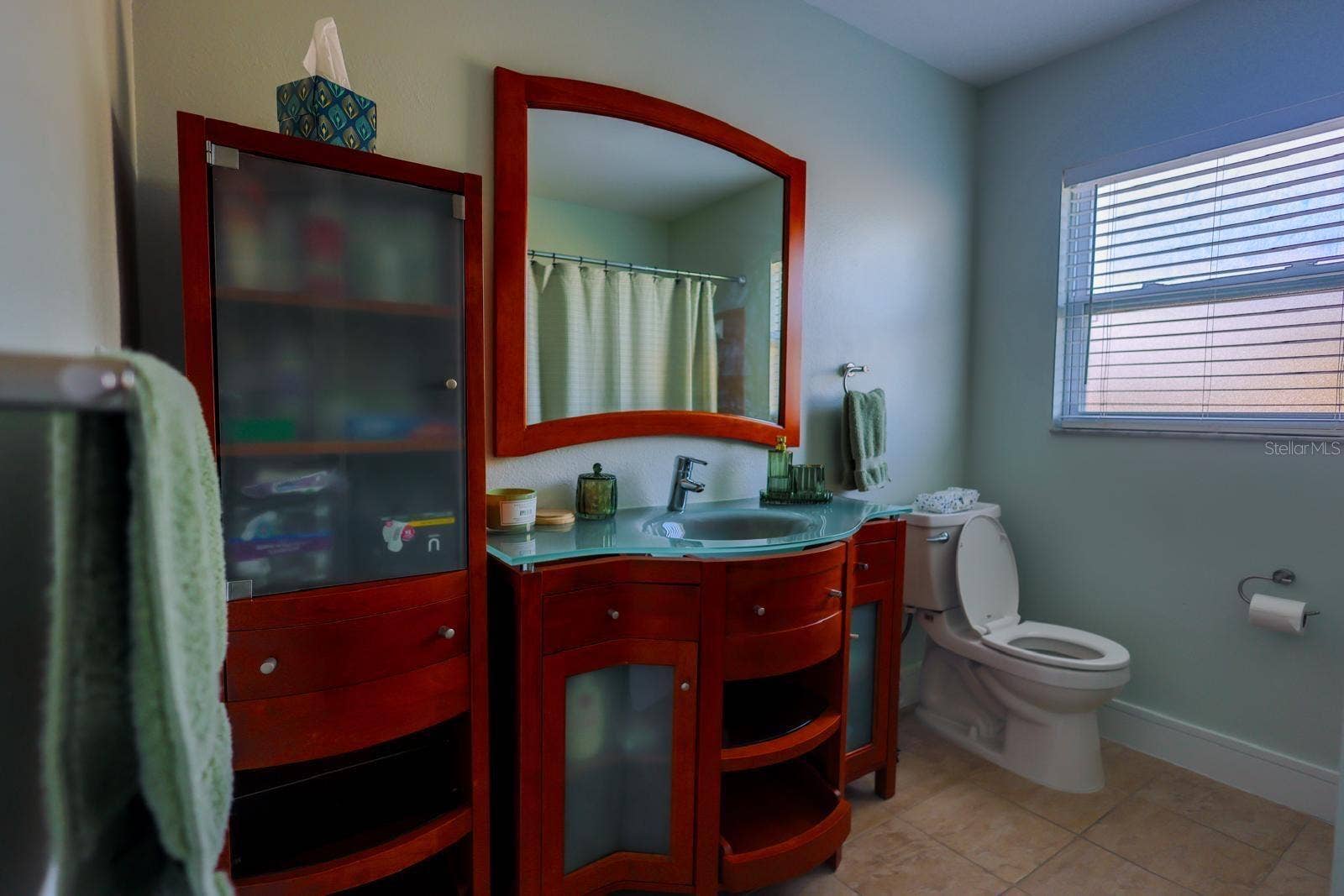4004 HIGHLAND AVENUE W, Bradenton, FL 34205 4004 HIGHLAND AVENUE W, Bradenton, FL 34205