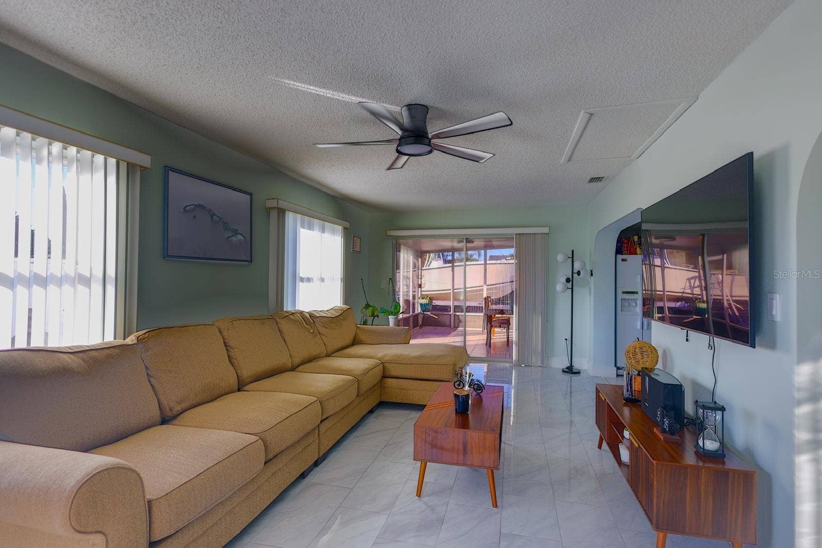 4004 HIGHLAND AVENUE W, Bradenton, FL 34205 4004 HIGHLAND AVENUE W, Bradenton, FL 34205