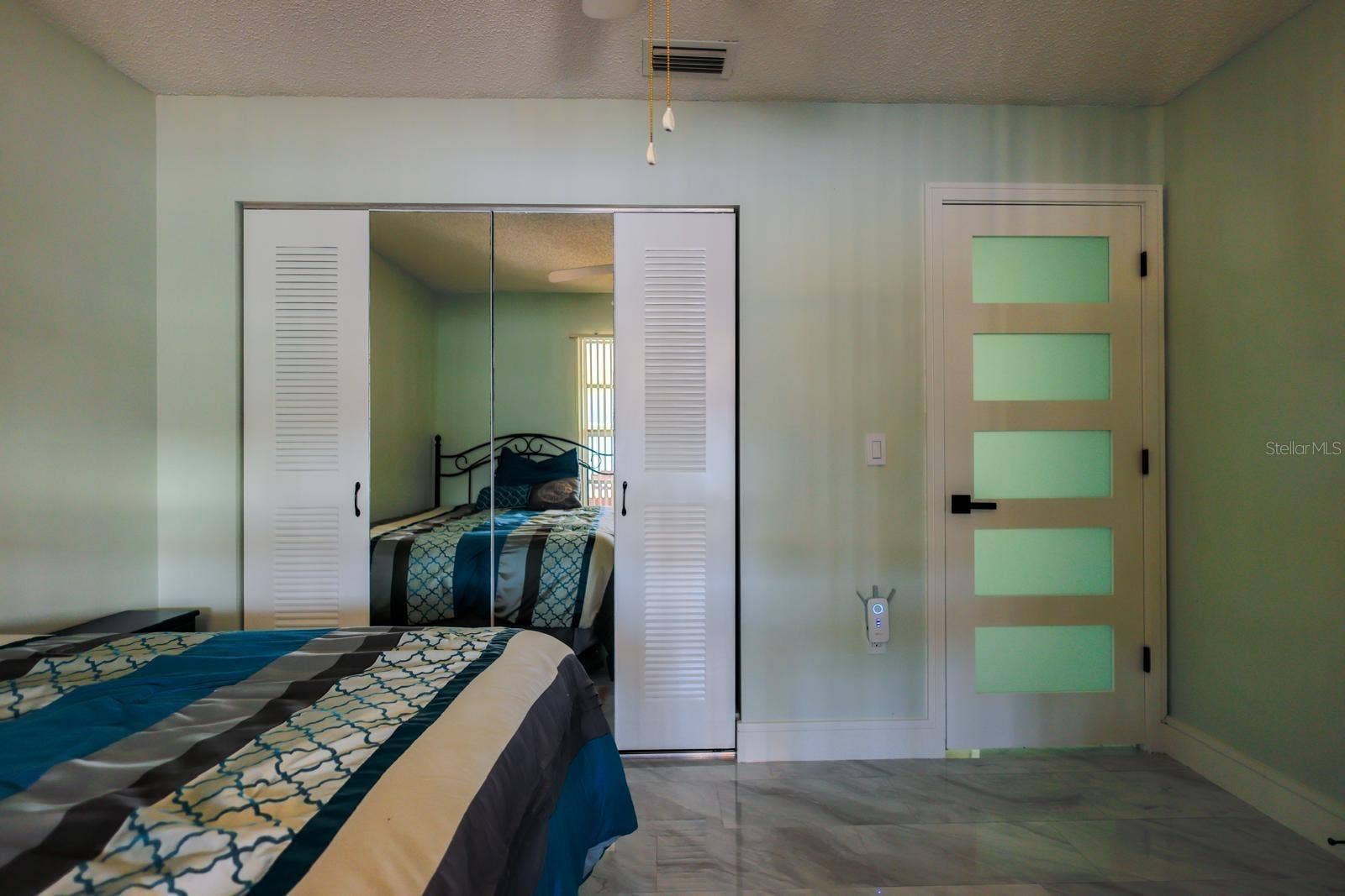 4004 HIGHLAND AVENUE W, Bradenton, FL 34205 4004 HIGHLAND AVENUE W, Bradenton, FL 34205