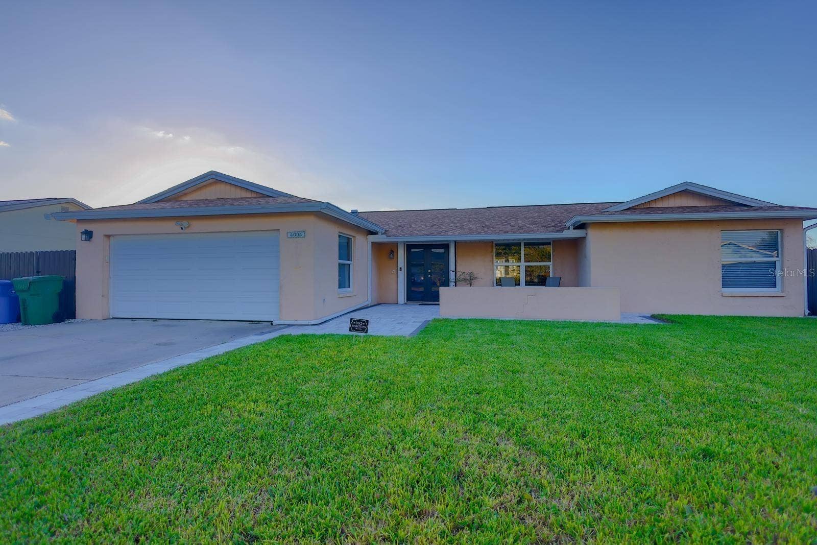 4004 HIGHLAND AVENUE W, Bradenton, FL 34205 4004 HIGHLAND AVENUE W, Bradenton, FL 34205