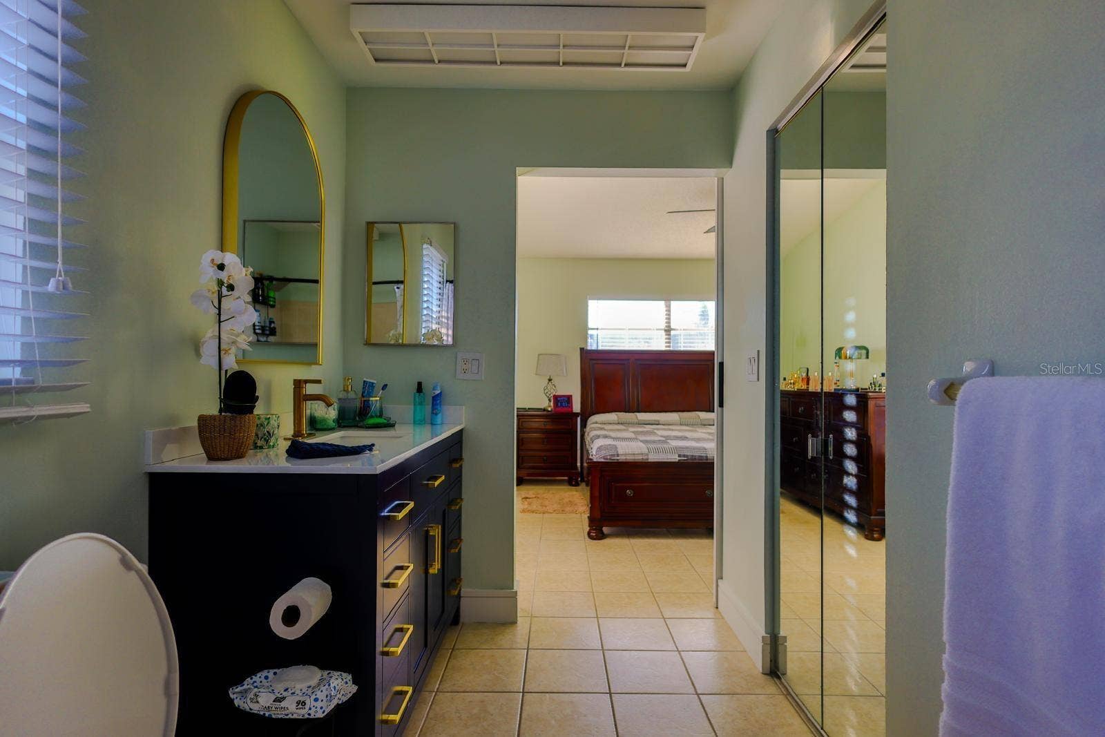 4004 HIGHLAND AVENUE W, Bradenton, FL 34205 4004 HIGHLAND AVENUE W, Bradenton, FL 34205