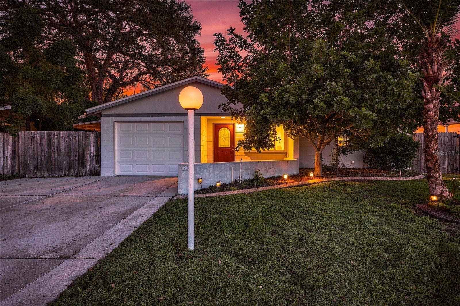 9371 110TH STREET, Seminole, FL 33772 9371 110TH STREET, Seminole, FL 33772
