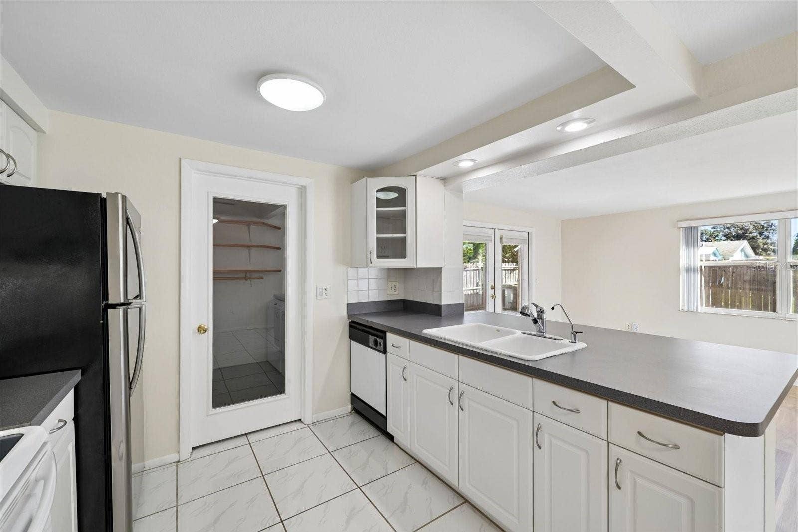 9371 110TH STREET, Seminole, FL 33772 9371 110TH STREET, Seminole, FL 33772