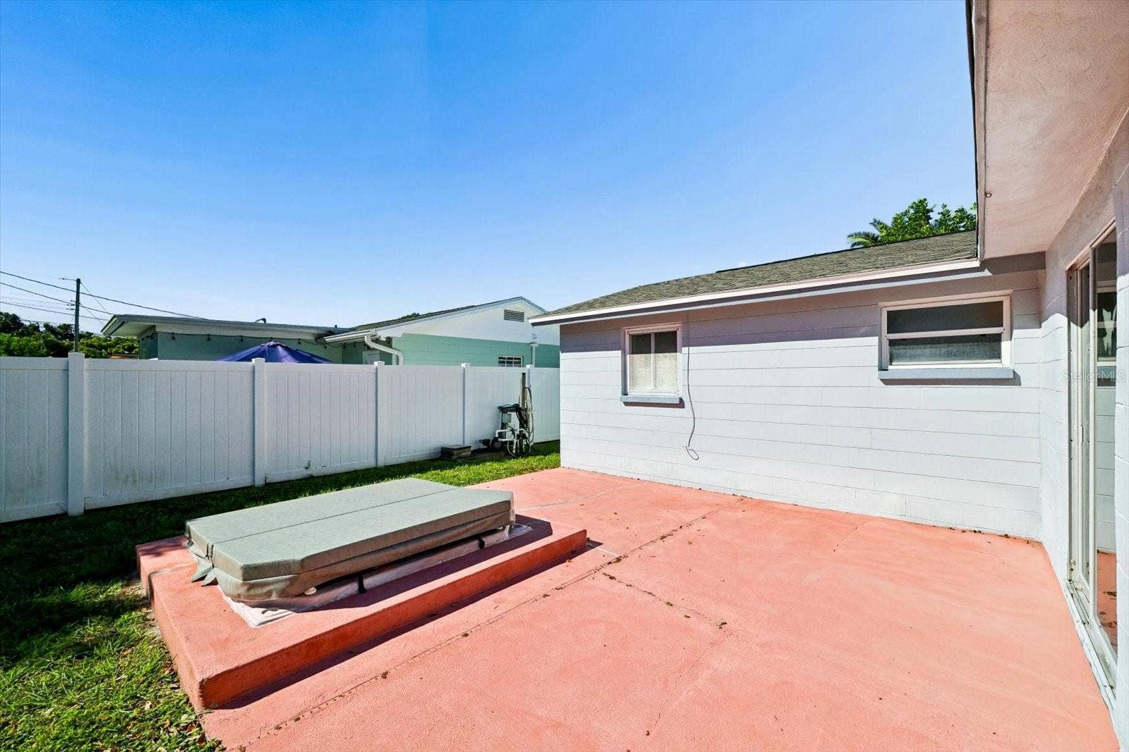 9371 110TH STREET, Seminole, FL 33772 9371 110TH STREET, Seminole, FL 33772