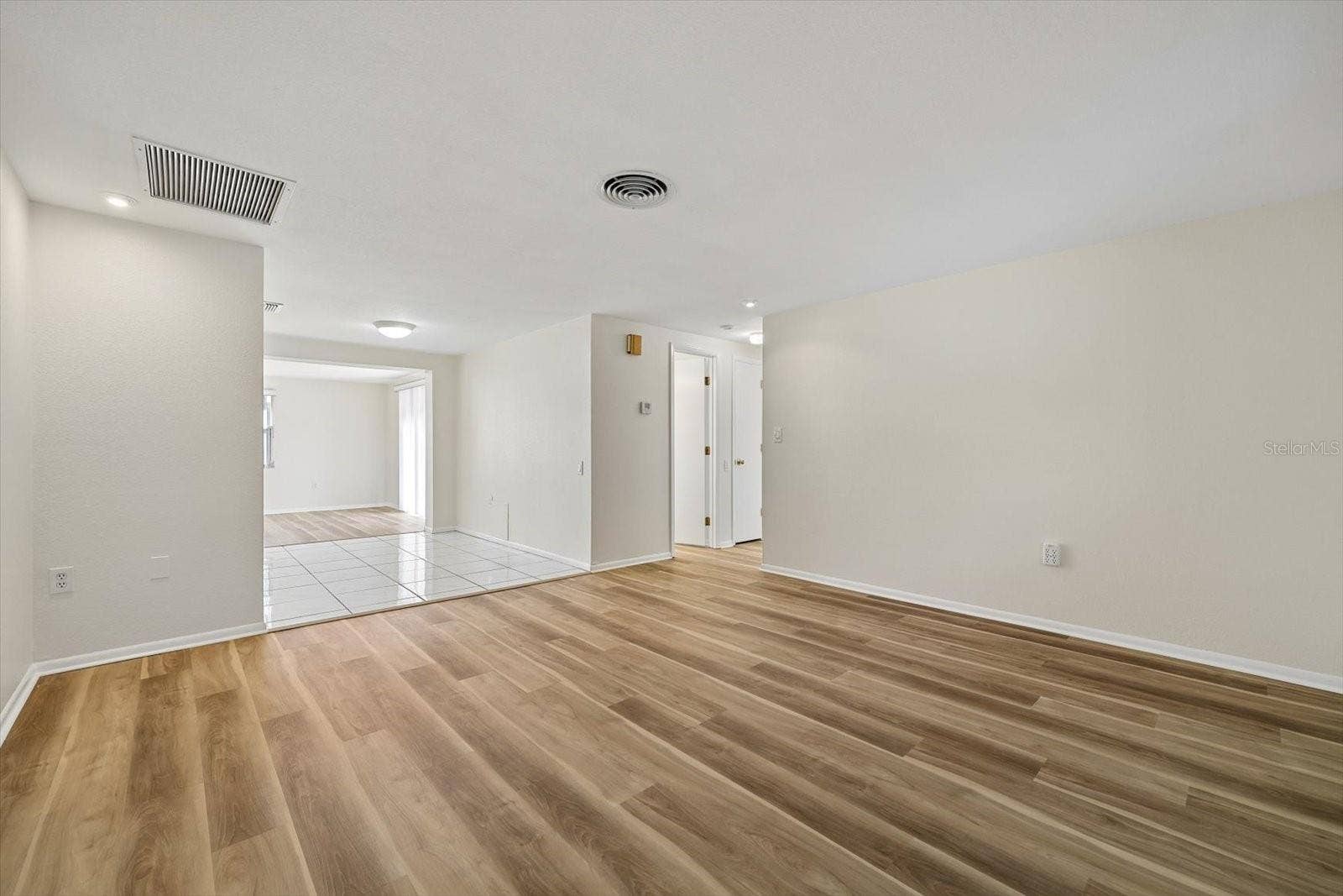 9371 110TH STREET, Seminole, FL 33772 9371 110TH STREET, Seminole, FL 33772
