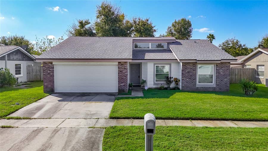 Property photo for 620 STILLVIEW CIRCLE, Brandon, FL