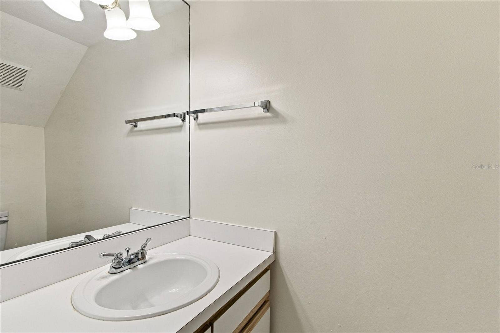 315 S EDISON AVENUE, #8, Tampa, FL 33606 315 S EDISON AVENUE, #8, Tampa, FL 33606