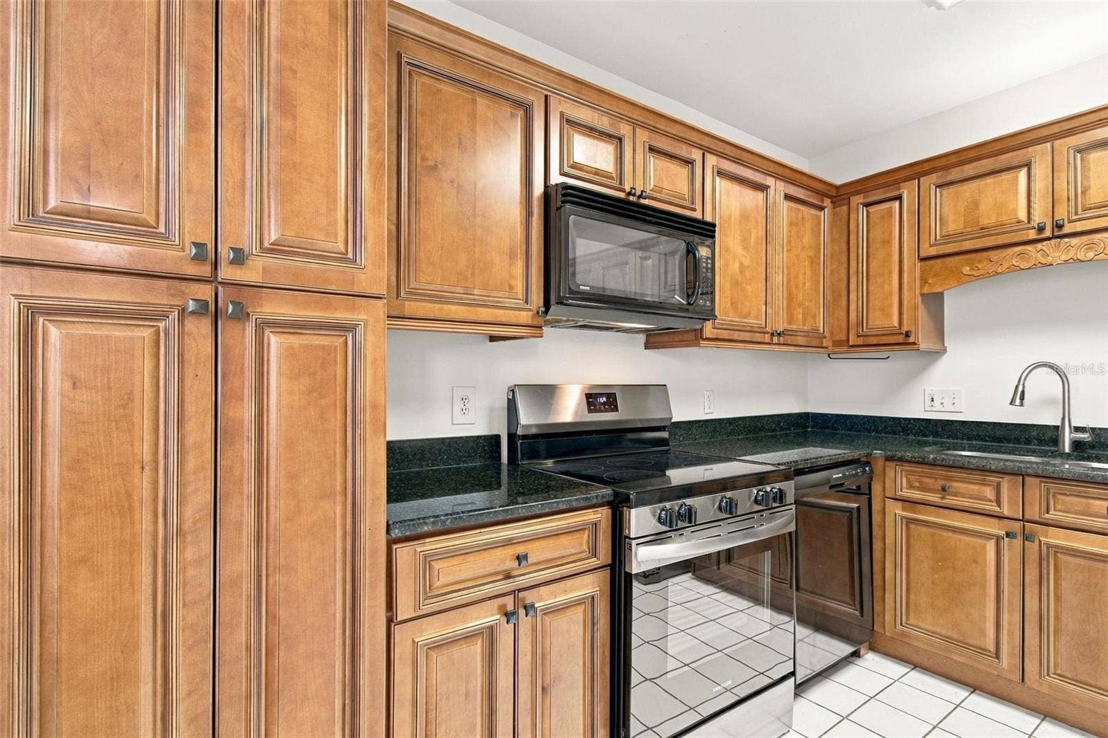 315 S EDISON AVENUE, #8, Tampa, FL 33606 315 S EDISON AVENUE, #8, Tampa, FL 33606