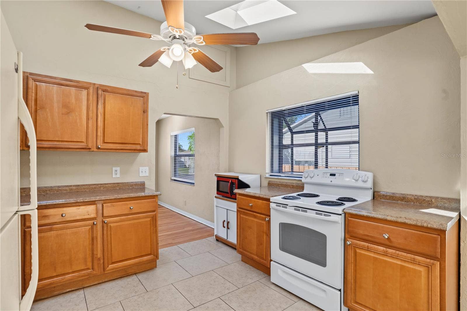 6459 3RD AVENUE S, St Petersburg, FL 33707 6459 3RD AVENUE S, St Petersburg, FL 33707