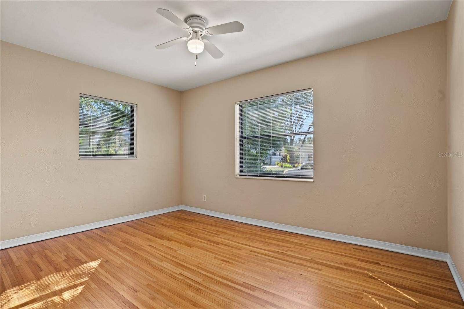 6459 3RD AVENUE S, St Petersburg, FL 33707 6459 3RD AVENUE S, St Petersburg, FL 33707