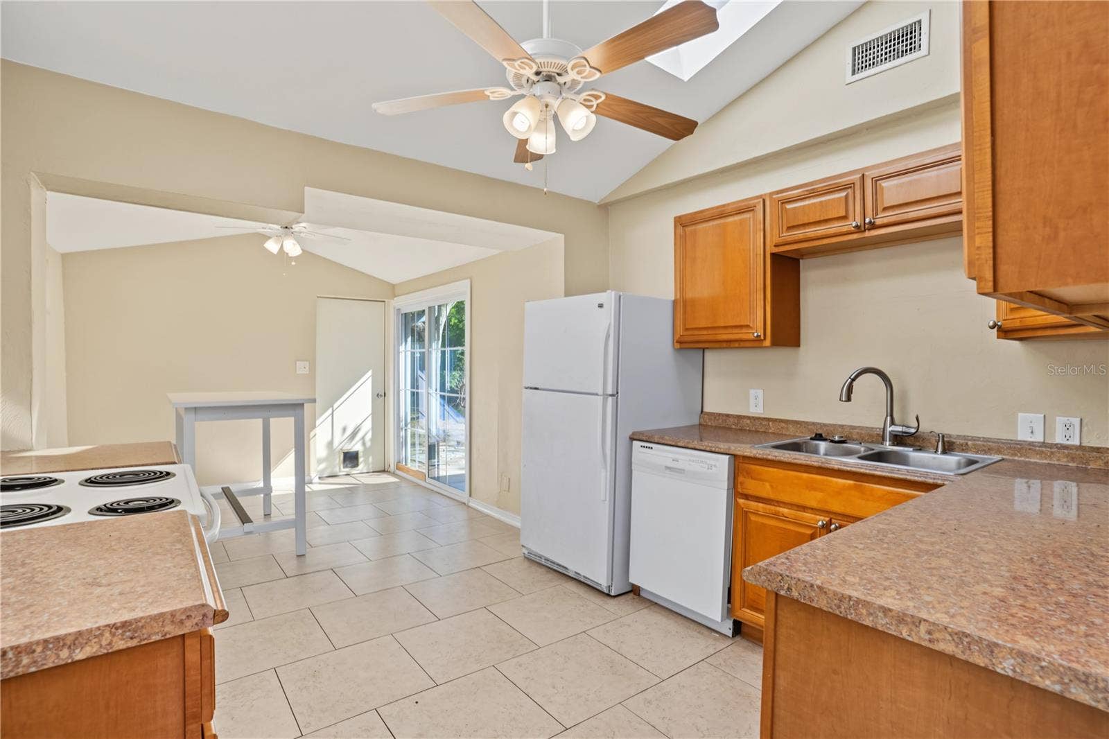 6459 3RD AVENUE S, St Petersburg, FL 33707 6459 3RD AVENUE S, St Petersburg, FL 33707