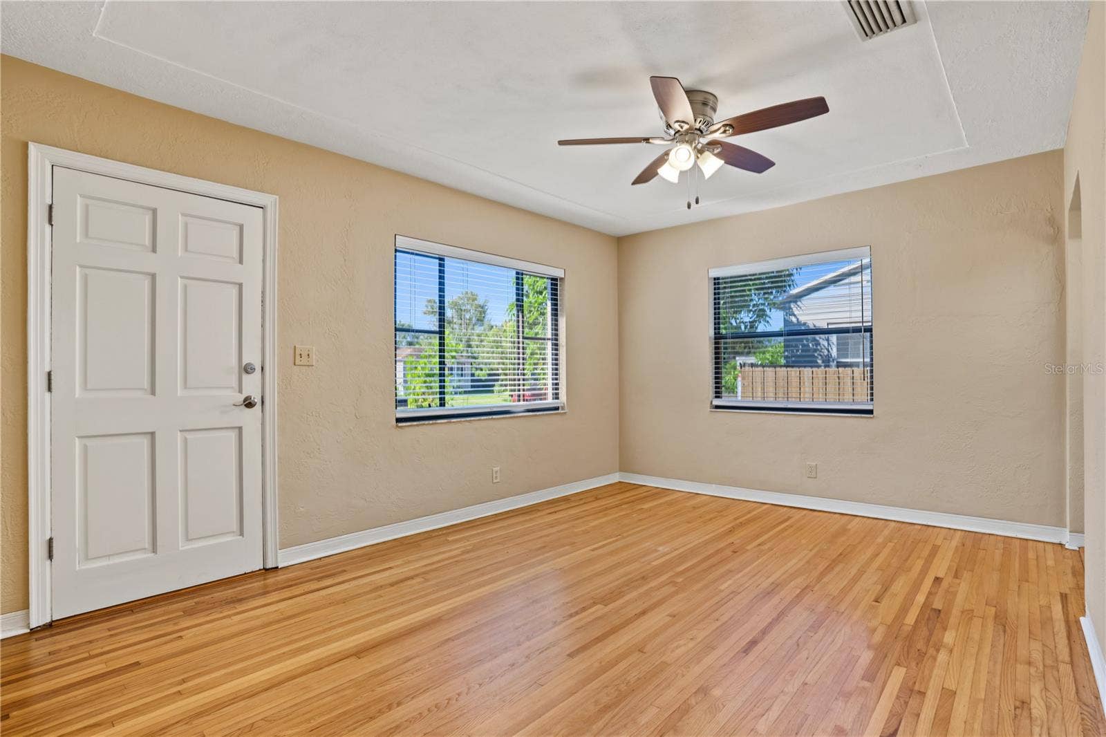 6459 3RD AVENUE S, St Petersburg, FL 33707 6459 3RD AVENUE S, St Petersburg, FL 33707