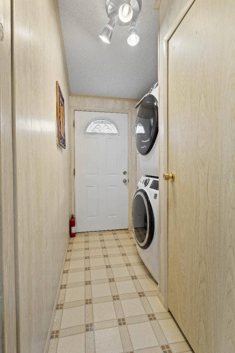 4901 4TH C STREET E, Bradenton, FL 34203 4901 4TH C STREET E, Bradenton, FL 34203