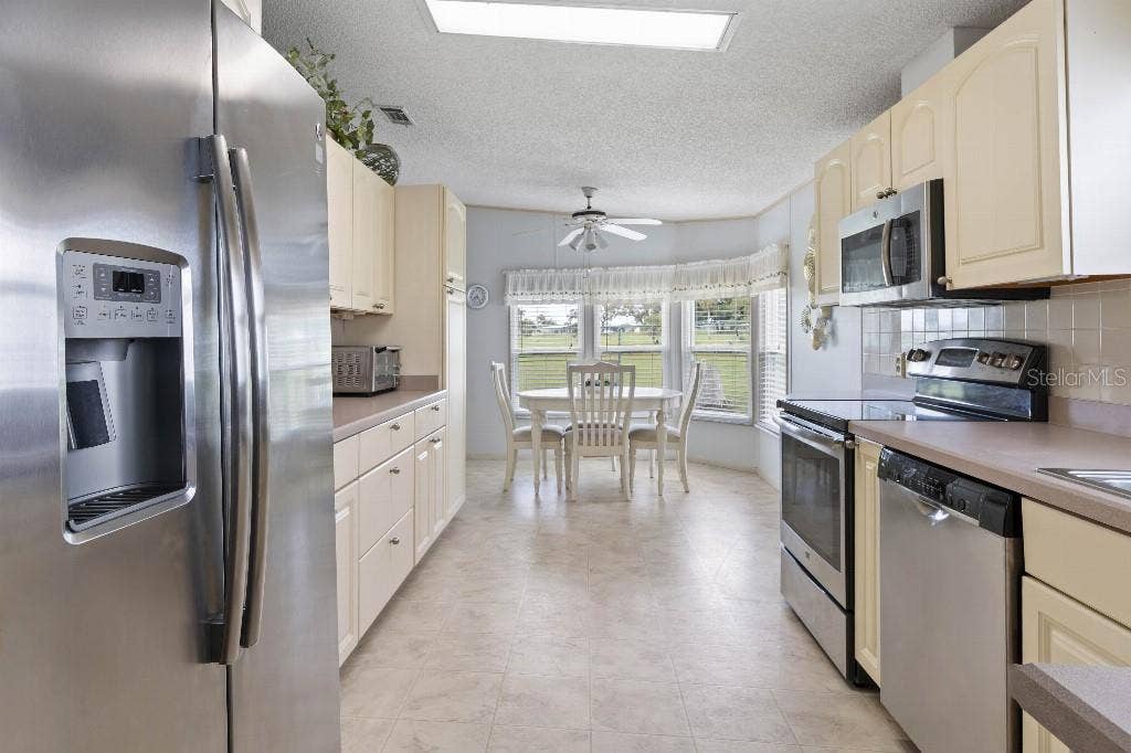 4901 4TH C STREET E, Bradenton, FL 34203 4901 4TH C STREET E, Bradenton, FL 34203