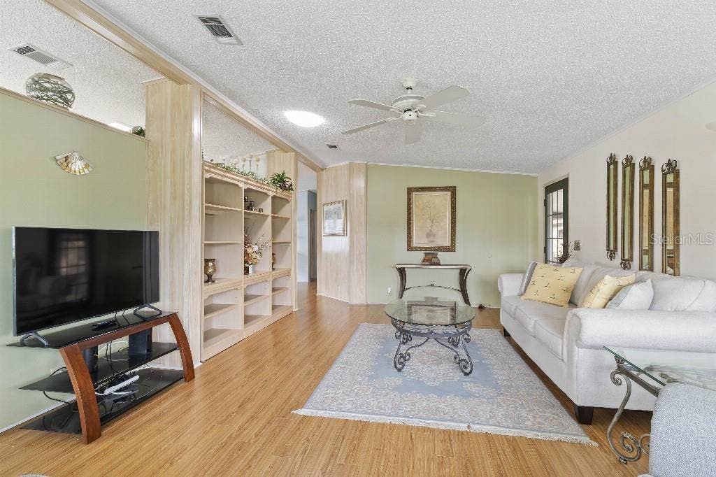 4901 4TH C STREET E, Bradenton, FL 34203 4901 4TH C STREET E, Bradenton, FL 34203