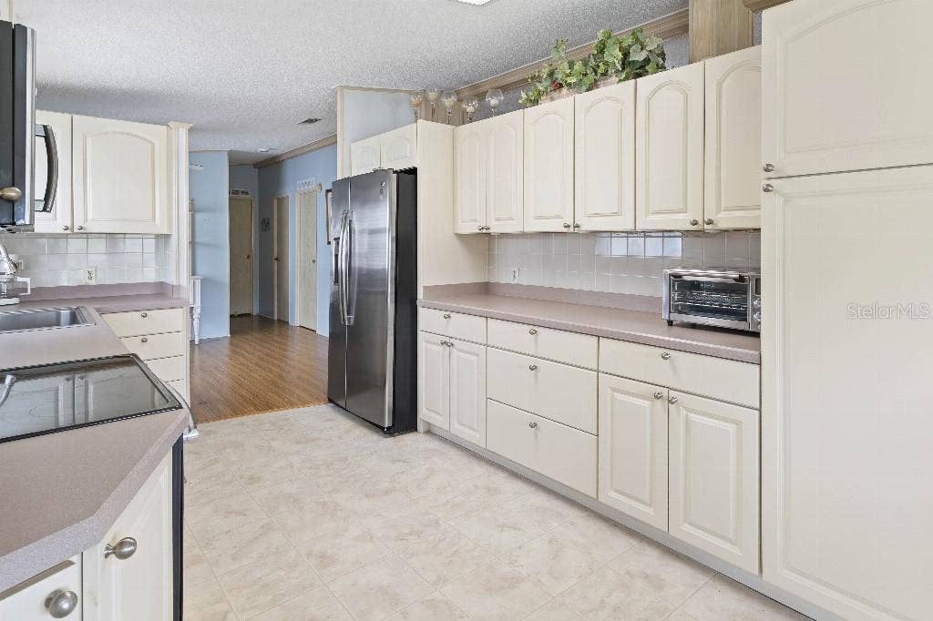 4901 4TH C STREET E, Bradenton, FL 34203 4901 4TH C STREET E, Bradenton, FL 34203