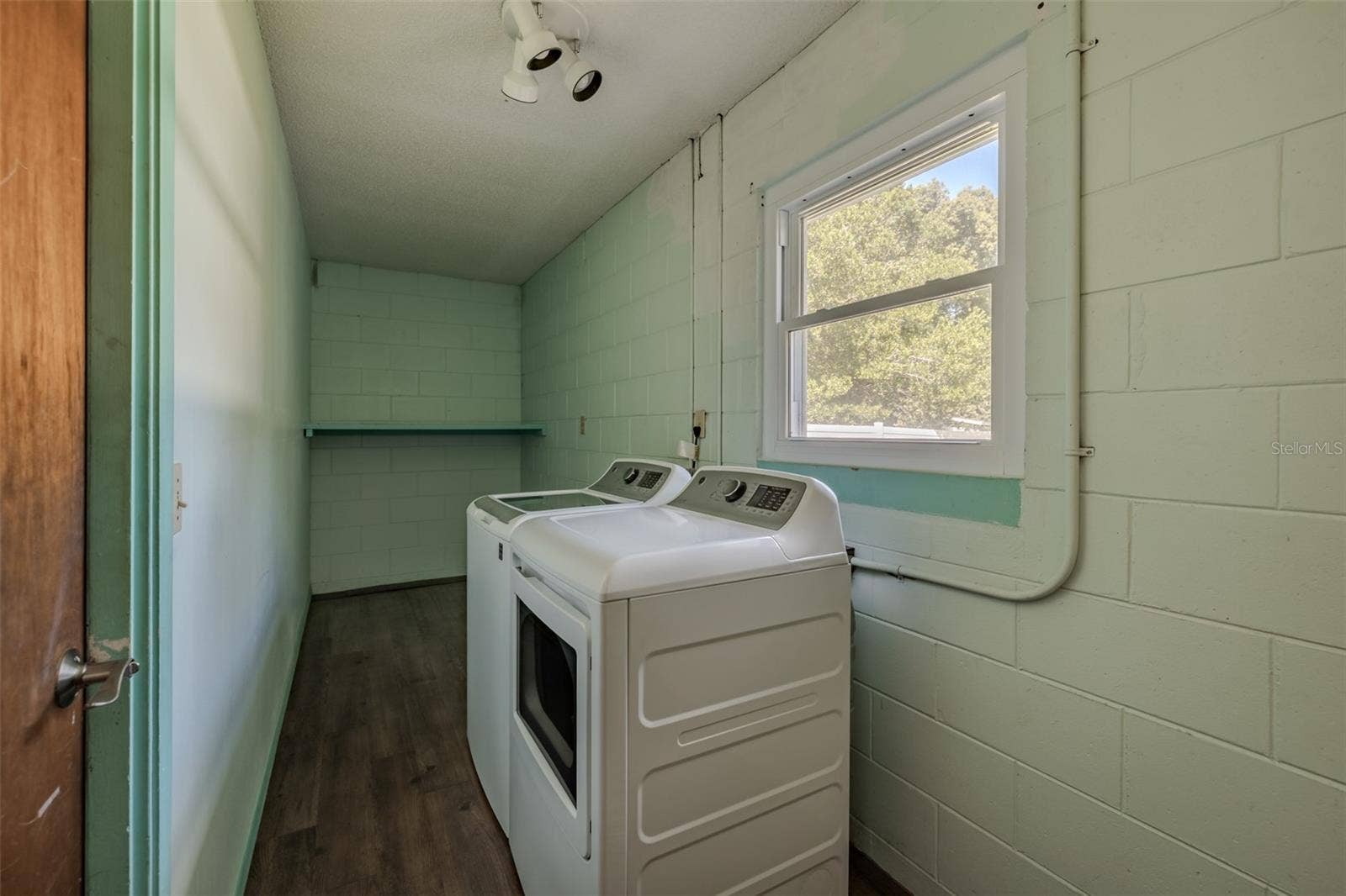 3302 KING RICHARD, Seffner, FL 33584 3302 KING RICHARD, Seffner, FL 33584