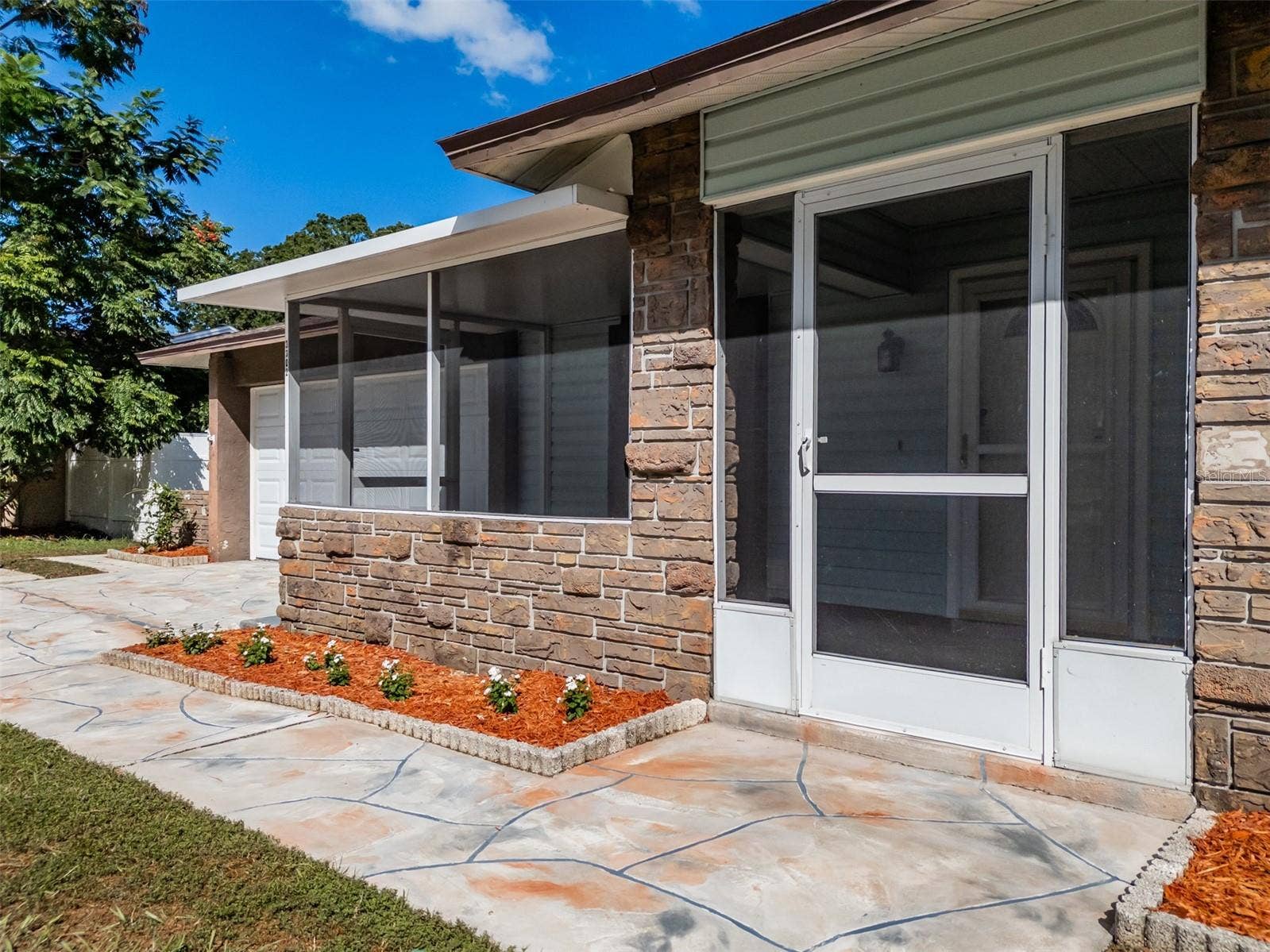 3302 KING RICHARD, Seffner, FL 33584 3302 KING RICHARD, Seffner, FL 33584