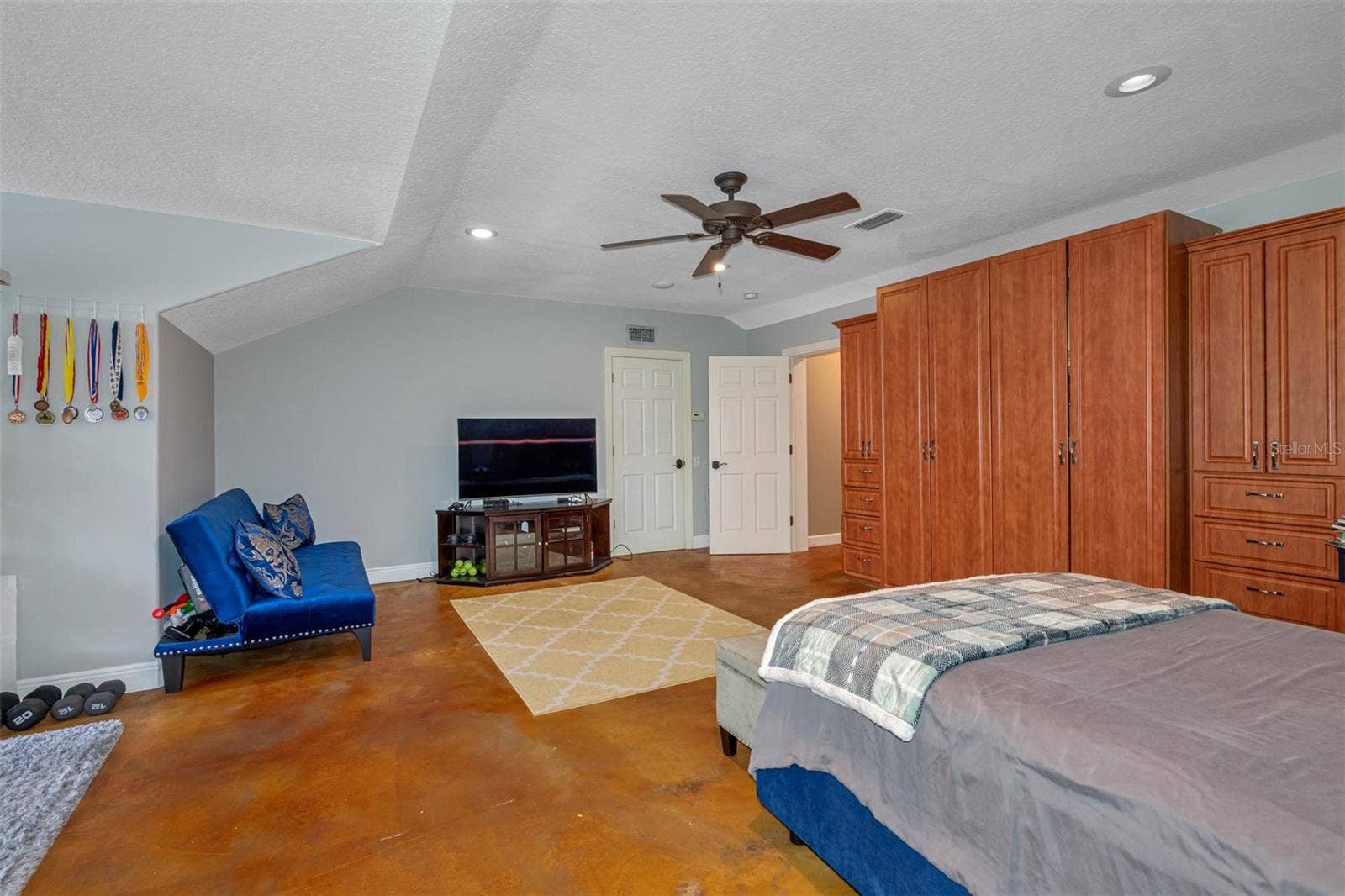 531 ISLEWORTH CLOSE, Tarpon Springs, FL 34688