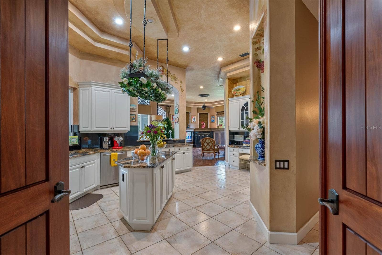531 ISLEWORTH CLOSE, Tarpon Springs, FL 34688