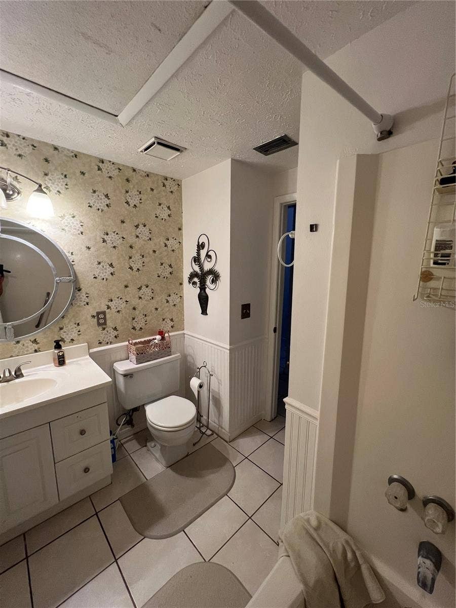 Guest bath