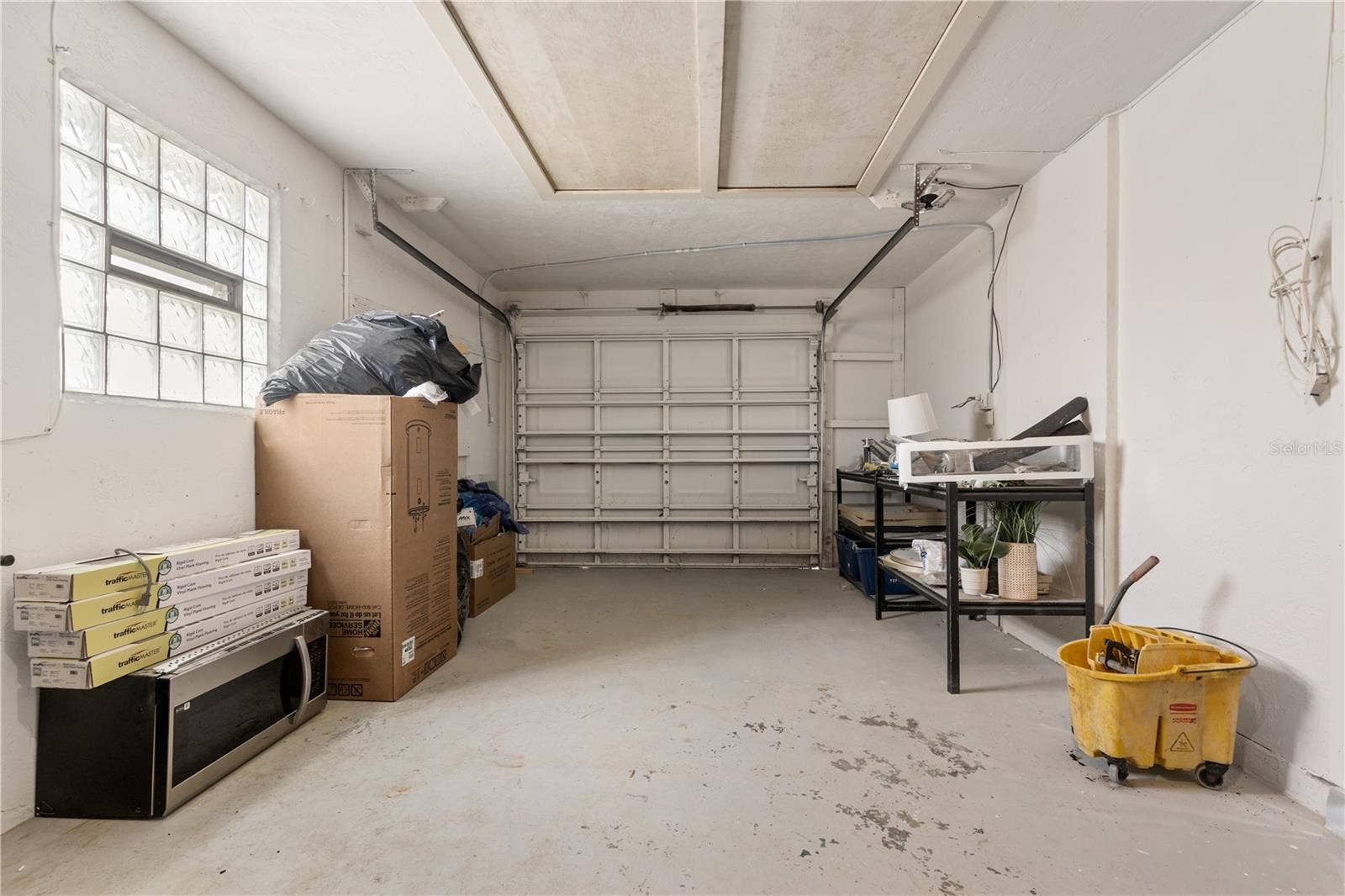 garage