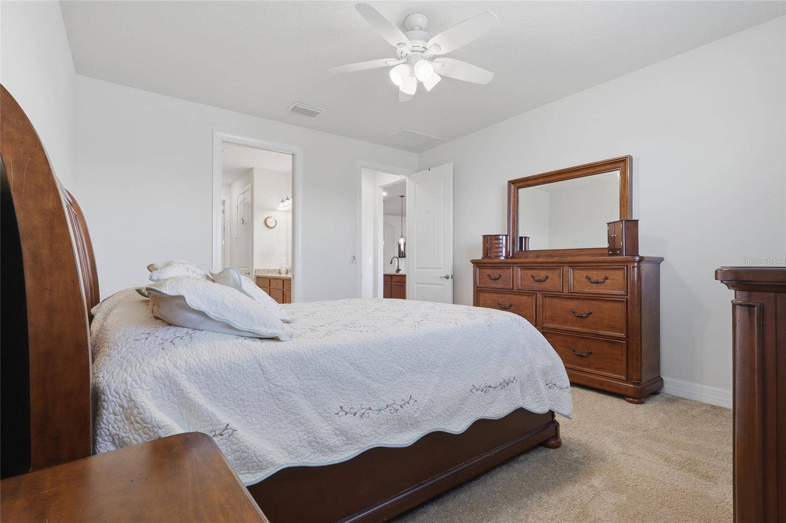 4627 BALLAST CREST COVE, Land O Lakes, FL 34638 4627 BALLAST CREST COVE, Land O Lakes, FL 34638