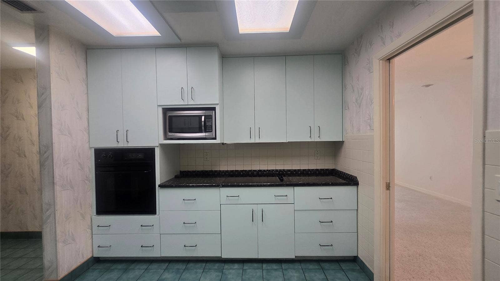 10386 112TH WAY N, Seminole, FL 33778 10386 112TH WAY N, Seminole, FL 33778