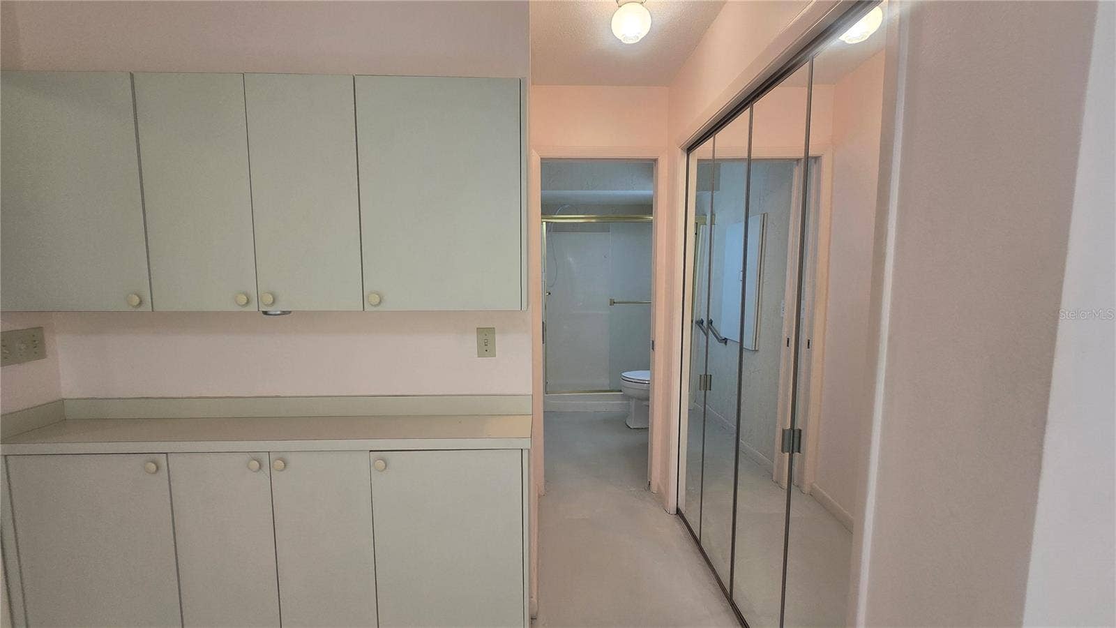10386 112TH WAY N, Seminole, FL 33778 10386 112TH WAY N, Seminole, FL 33778