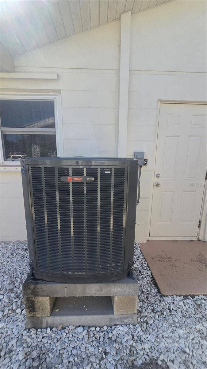 10386 112TH WAY N, Seminole, FL 33778 10386 112TH WAY N, Seminole, FL 33778