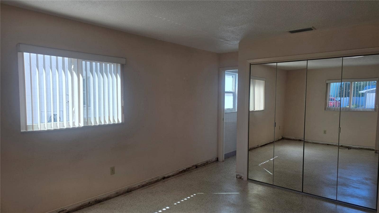 10386 112TH WAY N, Seminole, FL 33778 10386 112TH WAY N, Seminole, FL 33778