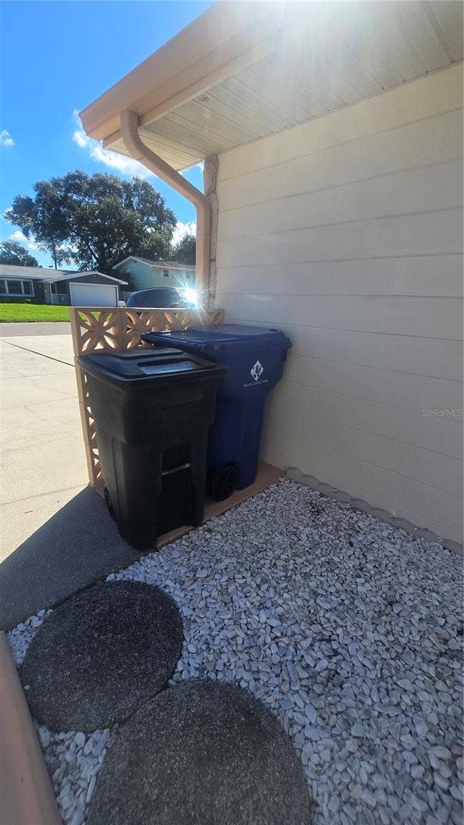 10386 112TH WAY N, Seminole, FL 33778 10386 112TH WAY N, Seminole, FL 33778