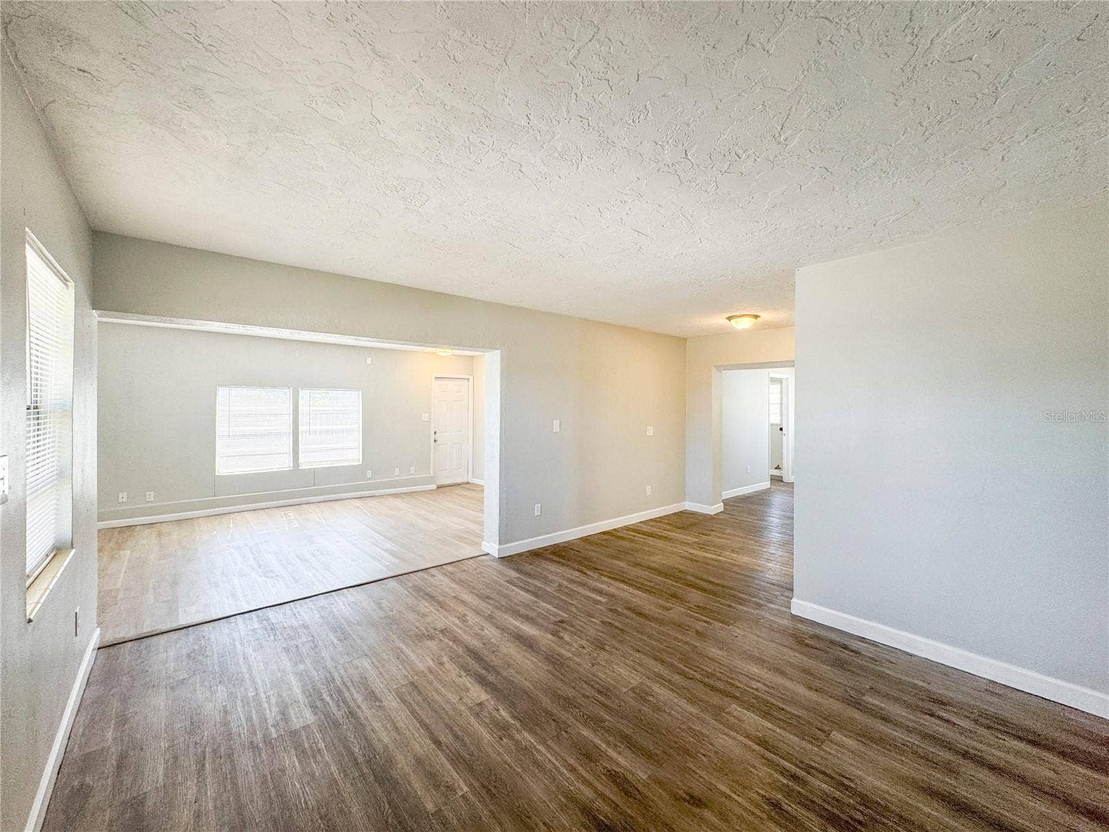 1104 YALE AVENUE, Bradenton, FL 34207 1104 YALE AVENUE, Bradenton, FL 34207