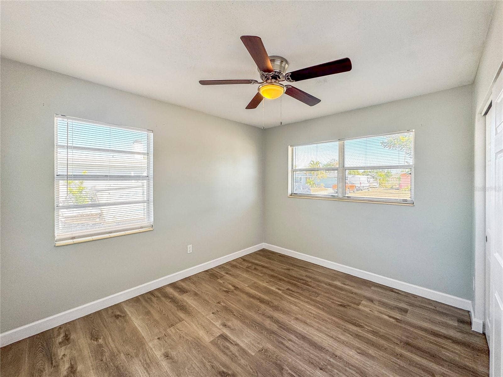 1104 YALE AVENUE, Bradenton, FL 34207 1104 YALE AVENUE, Bradenton, FL 34207