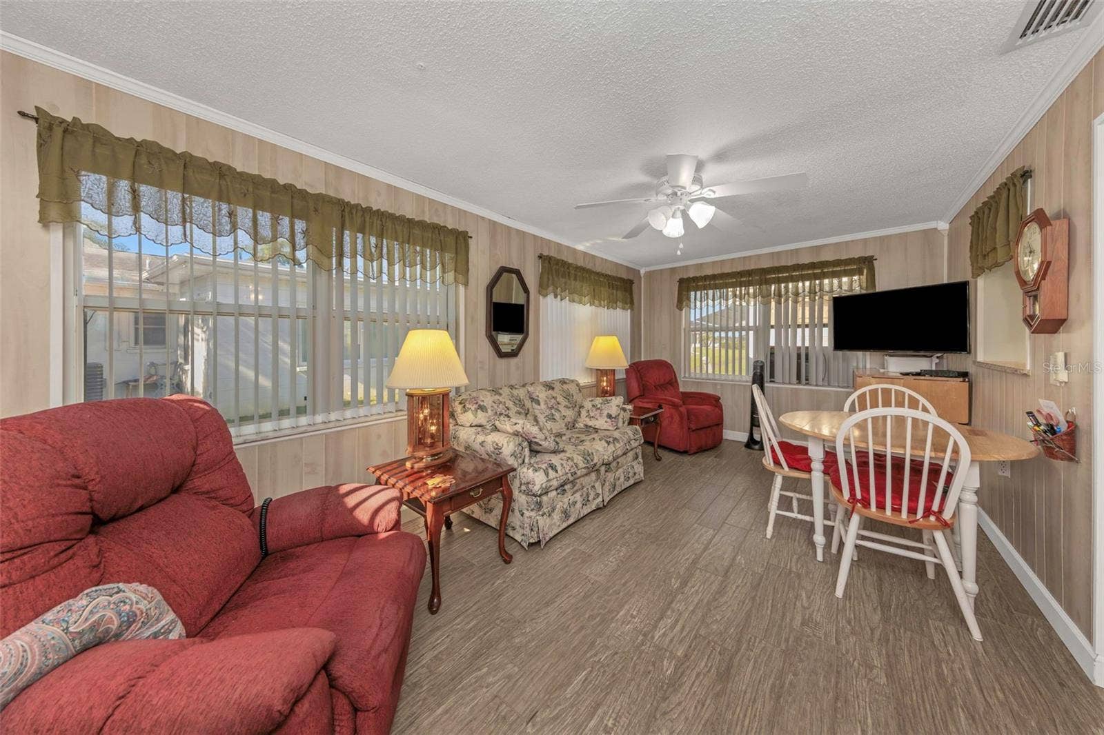 Bonus room