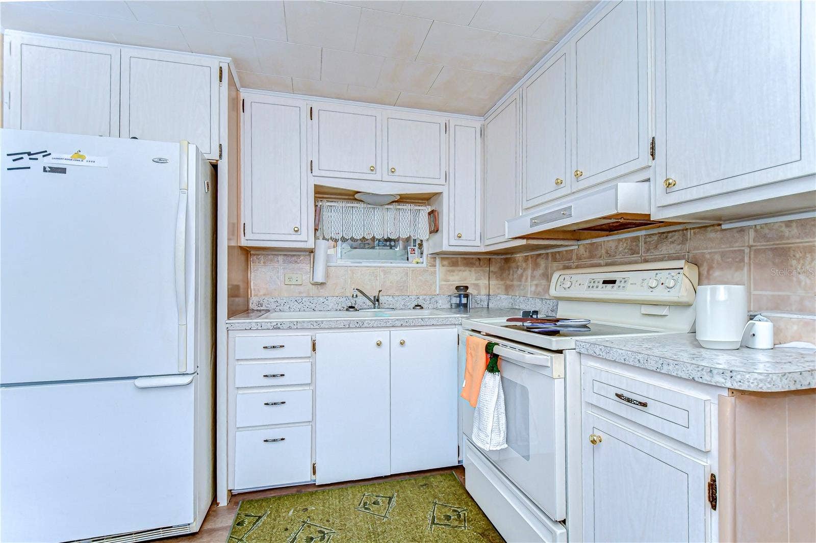6046 HARRIET STREET, Zephyrhills, FL 33542