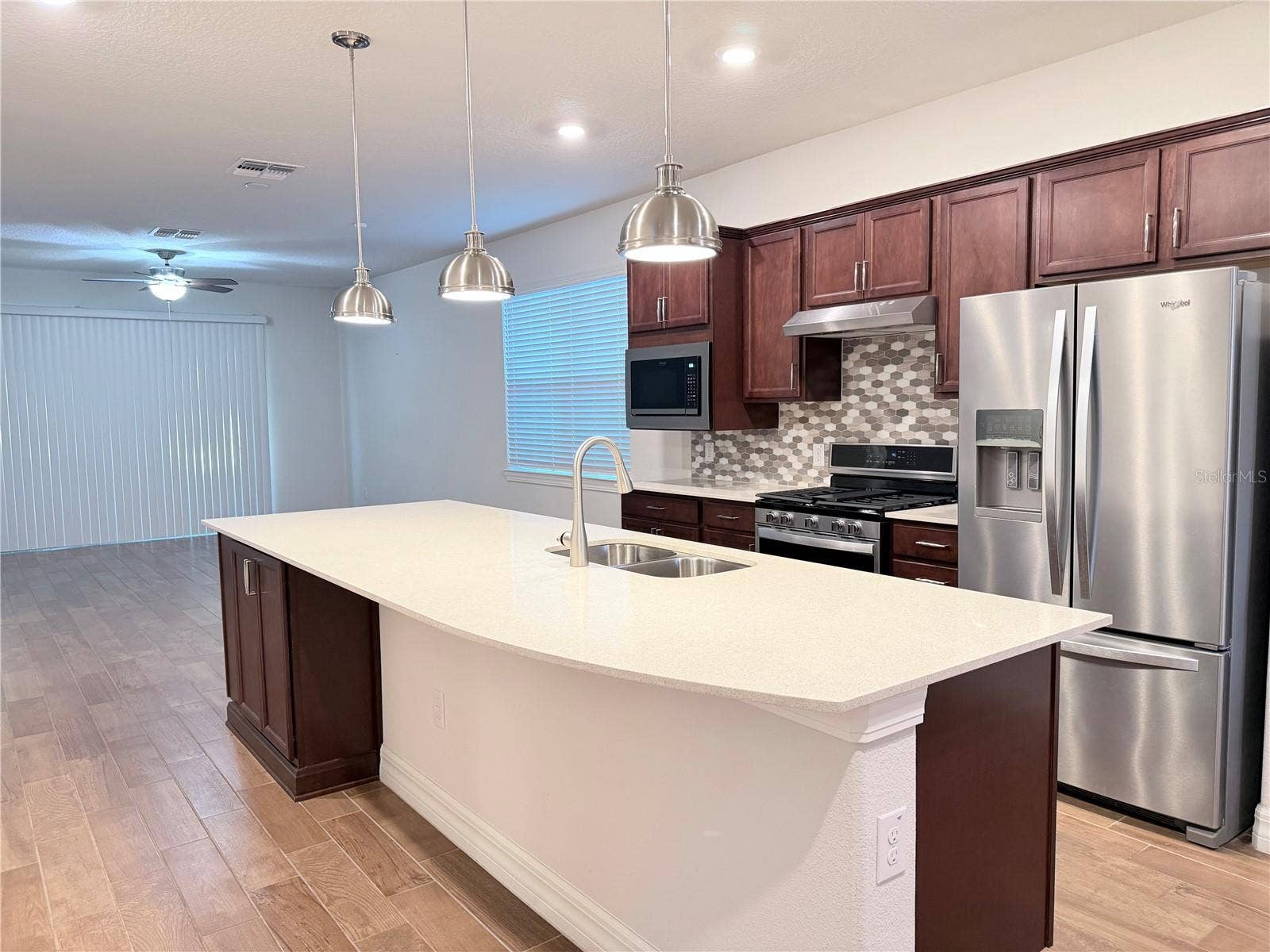 19420 SHIP WHEEL WAY, Land O Lakes, FL 34638 19420 SHIP WHEEL WAY, Land O Lakes, FL 34638