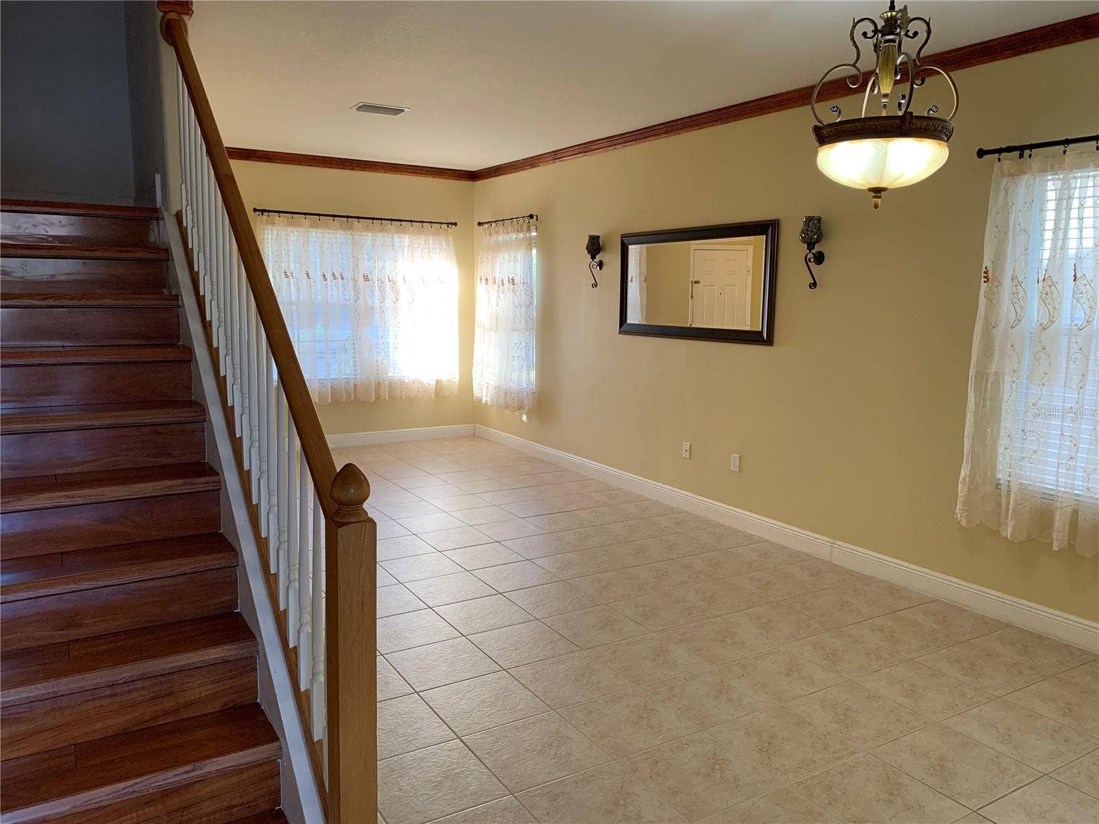 8810 CAMERON CREST DRIVE, Tampa, FL 33626